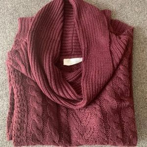 Maroon sweater